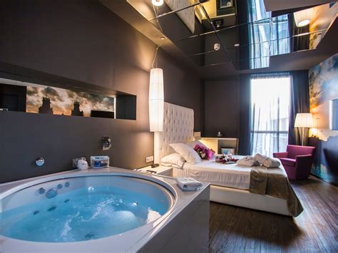 jacuzzi suites near me|booking habitaciones con jacuzzi.